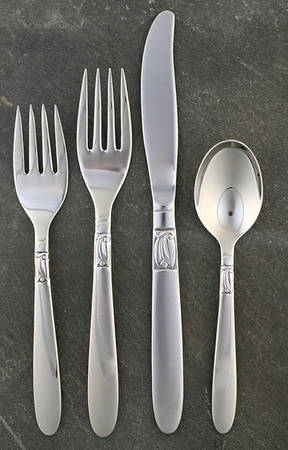 Creation I (Stainless) 4 Piece Place Setting by International Silver