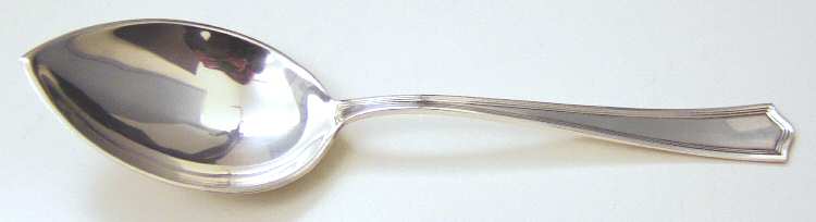 Deerfield-Beacon Hill (Sterling, 1913, No Monos) Small Solid Berry/Casserole Spoon