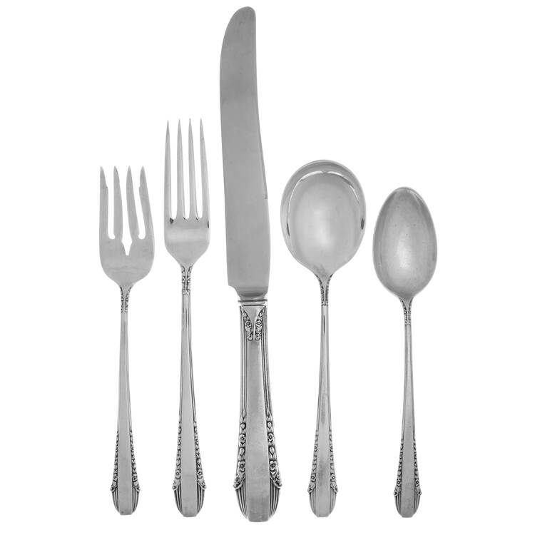 Enchantress (Sterling, 1937, No Monograms) 40  Piece Estate Set by International Silver