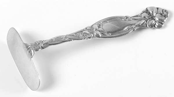 Frontenac (Sterling, 1903) Large Solid Food Pusher