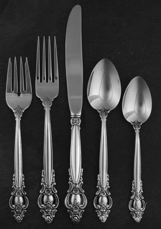 Frontenac (Stainless) 5 Piece Place Setting