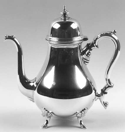 Georgian Court (Silverplate, Hollowware) Silverplate Coffee Pot by International Silver