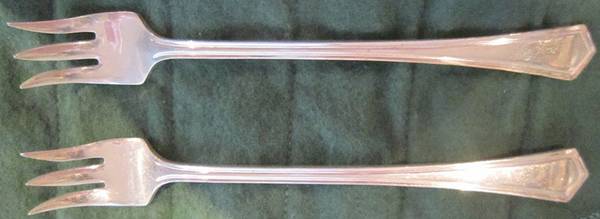 General Putnam (Silverplate, 1917) Cocktail/Seafood Fork