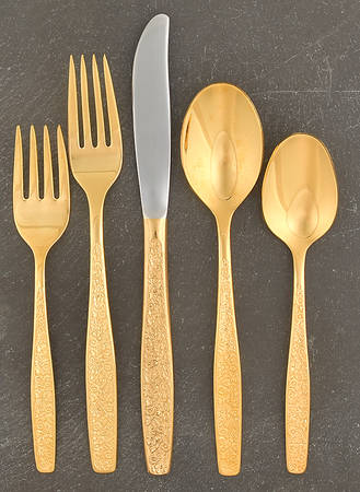 Golden Spring Garden (Gold Electroplate) 5 Piece Place Setting