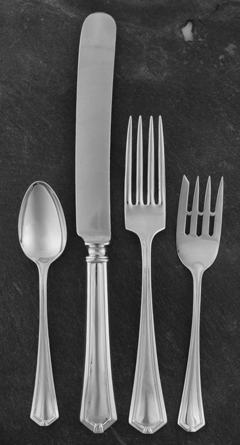 Governor Warren (Sterling, 1918) 4 Piece Dinner Size Setting