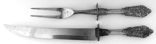 Grand Antique (Silverplate, 1995) Large 2-Piece Roast Carving Set w/Stainless Blade