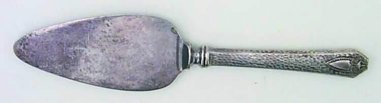 Heraldic (Silverplate, 1916) Cheese Server with Silverplate Blade