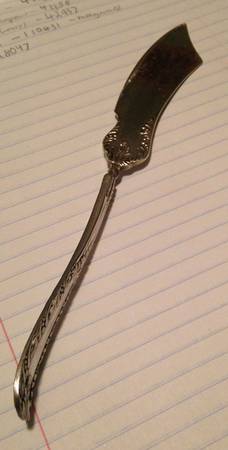 Irving Flat Twisted Handle Master Butter Knife