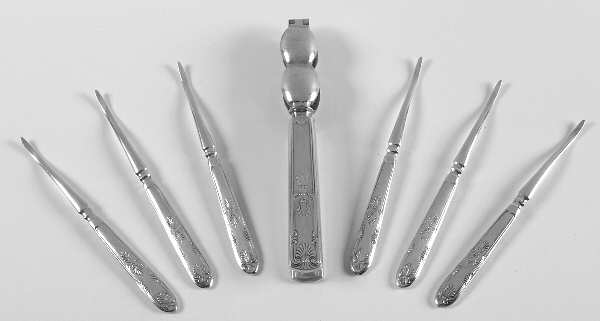 Kings (Silverplate, 1977, No Wings) 7 Piece Nut Set (6 Nut Picks & 1 Nut Cracker)