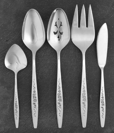 Laurel Mist (Silverplate, 1966) 5 Piece Hostess Set