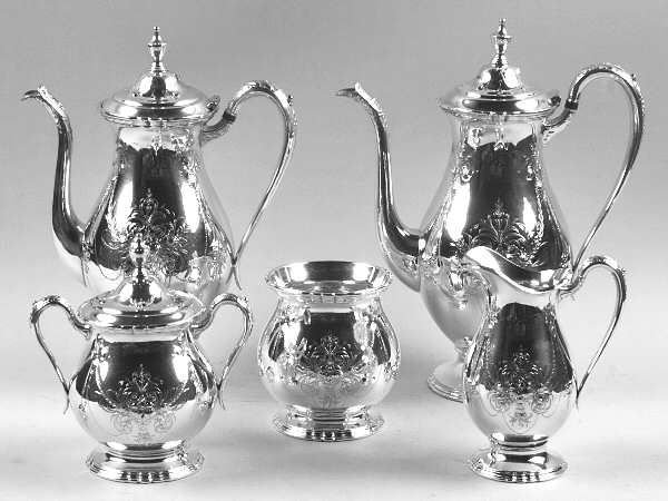 Lady Mary (Silverplate, Hollowware) 5-Piece Plated Tea Set (with Waste)