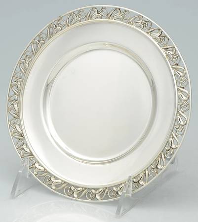 La Paglia Designed (Sterling, Hollowware) Bread Plate