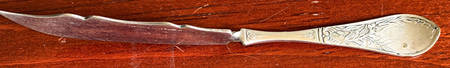 Lily (Silverplate, 1874) Flat Twisted Handle Master Butter Knife
