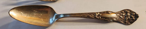 Lilyta (Silverplate, 1909, No Monograms) Fruit/Orange Spoon
