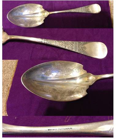 Lorne (Silverplate) Solid Bright Cut Vegetable Serving Spoon