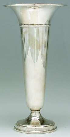 Lord Saybrook (Sterling, Hollowware) 9" Trumpet Vase