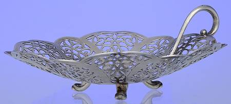 Lovelace (Silverplate, Hollowware) 6" 3-Toed Bon Bon
