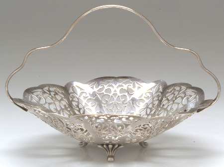 Lovelace (Silverplate, Hollowware) 7" 3-Toed Bon Bon
