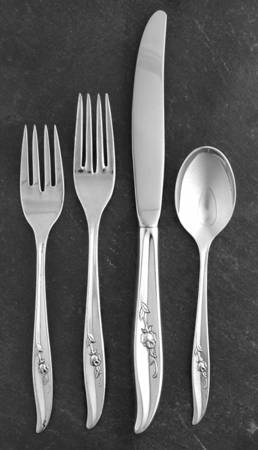 Magic Rose (Silverplate, 1963) 4 Piece Place Setting