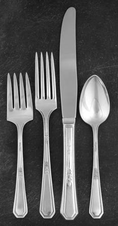 Mayfair (Silverplate, 1923) 4 Piece Place Setting