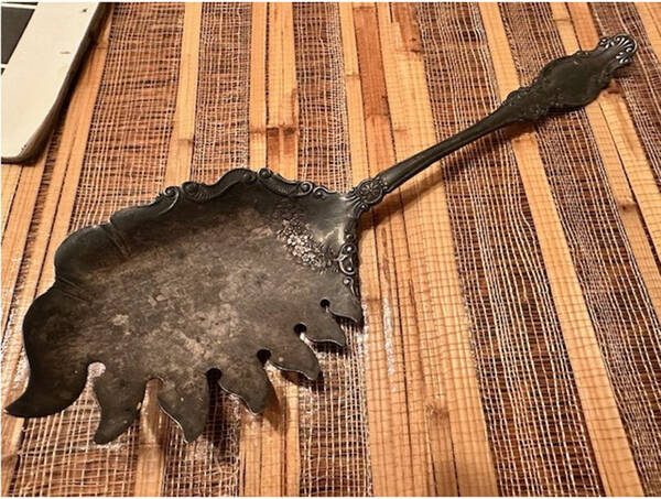 Melrose (Silverplate, 1898) Solid Macaroni Server