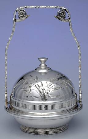 Silverplate Hollowware Round Covered Butter Dish & Strainer