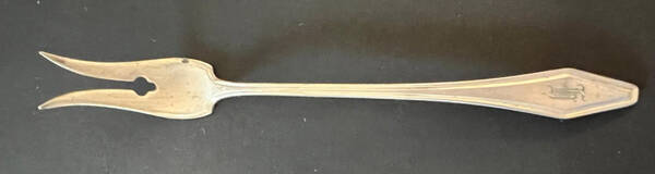 Newport (Silverplate, 1927) Fork-Pickle/Olive-Short Handle
