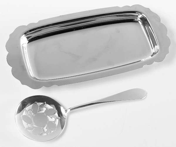 Ocean Spray (Silverplate) 2 Piece Cranberry Serving Set