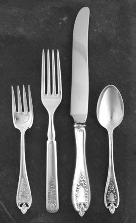 Old Colony (Silverplate, 1911) 32  Piece Estate Set