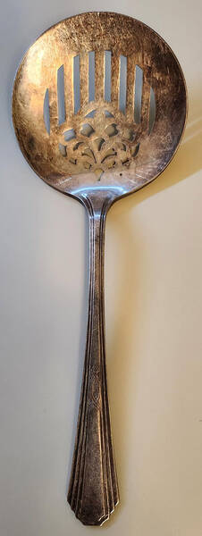 Paris (Silverplate, 1931) Tomato Server, Solid Piece