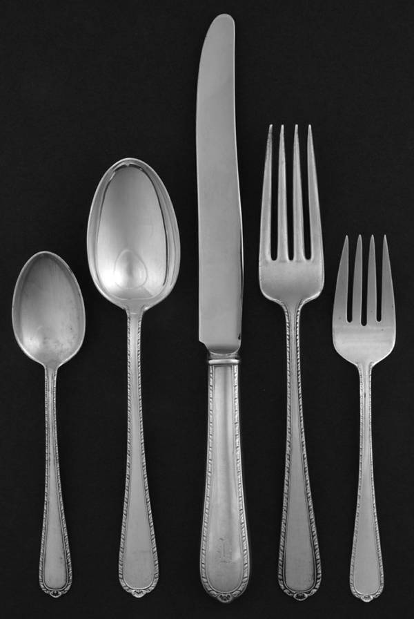 Pine Tree (Sterling, 1927) 5 Piece Dinner Size Setting