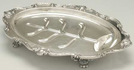 Rochelle (Silverplate, Hollowware) Medium Plated Footed Meat Platter with Well