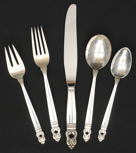 Royal Danish (Sterling, 1939) 40 Piece Estate Set
