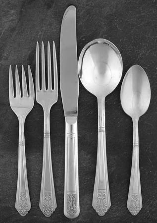 Royal Saxony (Silverplate, 1935) 5 Piece Place Setting