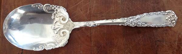 Venus (Sterling, 1901) Small Solid Berry/Casserole Spoon