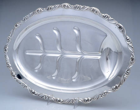 Saybrook Manor (Silverplate, Hollowware) Medium Platter Footed Meat Platter with Well