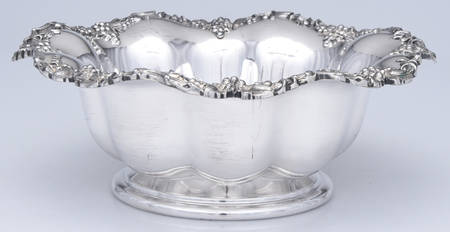 Vintage-Plain (Silverplate, Hollowware) Medium Footed Fruit Bowl