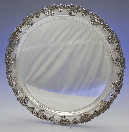 Vintage-Plain (Silverplate, Hollowware) Round Tray For Punch Bowl