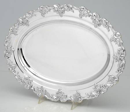 Vintage-Plain (Silverplate, Hollowware) 13" Oval Serving Platter