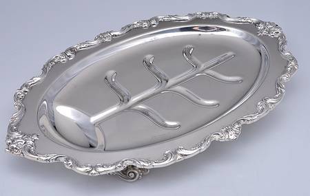 Orleans (Silverplate, Hollowware) Medium Platter Footed Meat Platter with Well