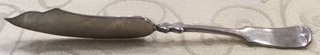 Tipped (Silverplate) Flat Twisted Handle Master Butter Knife