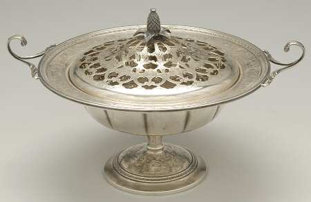 Wedgwood (Sterling, Hollowware, Geometric Base) 10" Round Footed Centerpiece