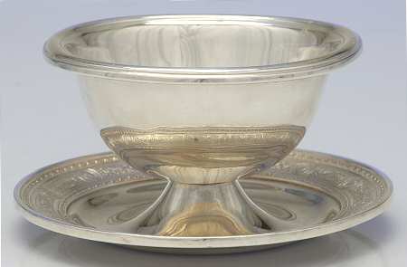 Wedgwood (Sterling, Hollowware, Geometric Base) Sauce Boat W/Attached Underplate