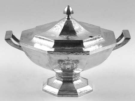 Heraldic (Silverplate, Hollowware) Soup Tureen