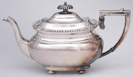 Lord Robert (Silverplate, Hollowware) Teapot