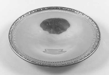 598-2 (Sterling, Hollowware) 9" Footed Cake Plate