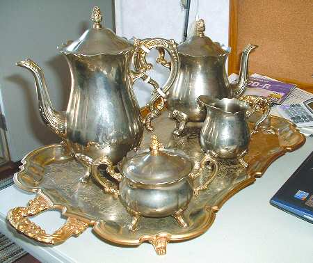 INS379 (Silverplate, Hollowware) 5-Piece Silverplate Tea Set (with Tray)