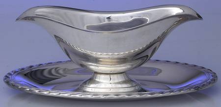 4112 (Silverplate, Hollowware) Plated Gravy Boat with Attached Underplate by International Silver
