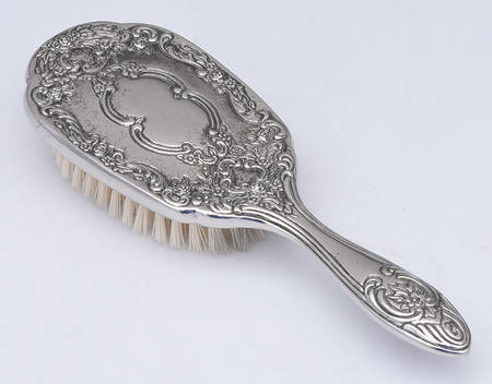 INS424 (Silverplate, Hollowware) Hair Brush
