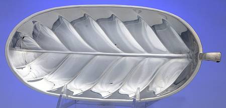 Banana Leaf (Silverplate, Hollowware) 10" Leaf Dish